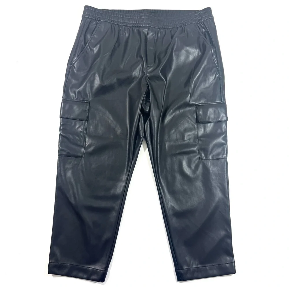 Gap Mid Rise Easy Cargo Pants Faux Leather Black
